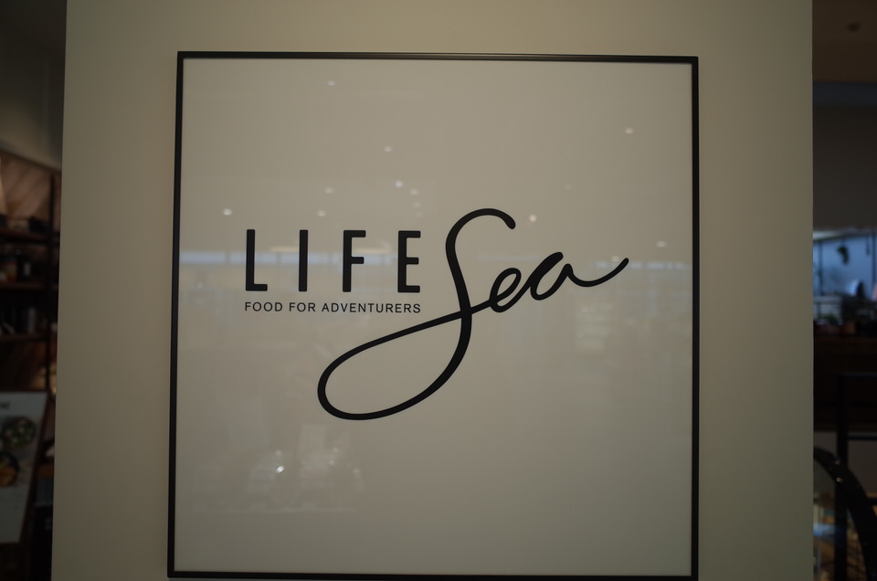 LIFE Sea看板