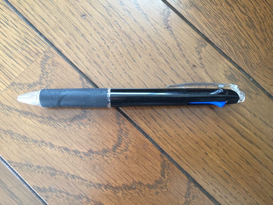 なめらかな書き心地が大好きなJETSTREAMの3色ボールペンを手放す！（2019.1.3 3日目）